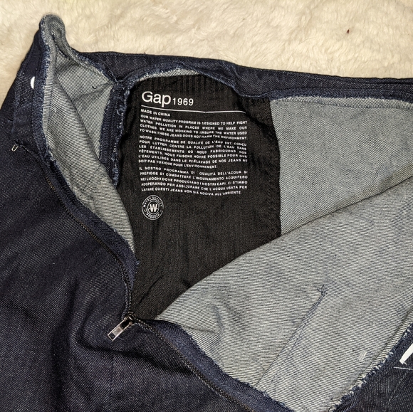 Denim mini skirt - Picture 2 of 3